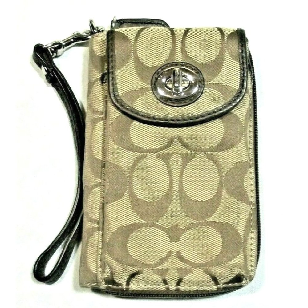 EUC COACH CREDIT CARD ZIP WALLET WRISTLET LOGO "C"